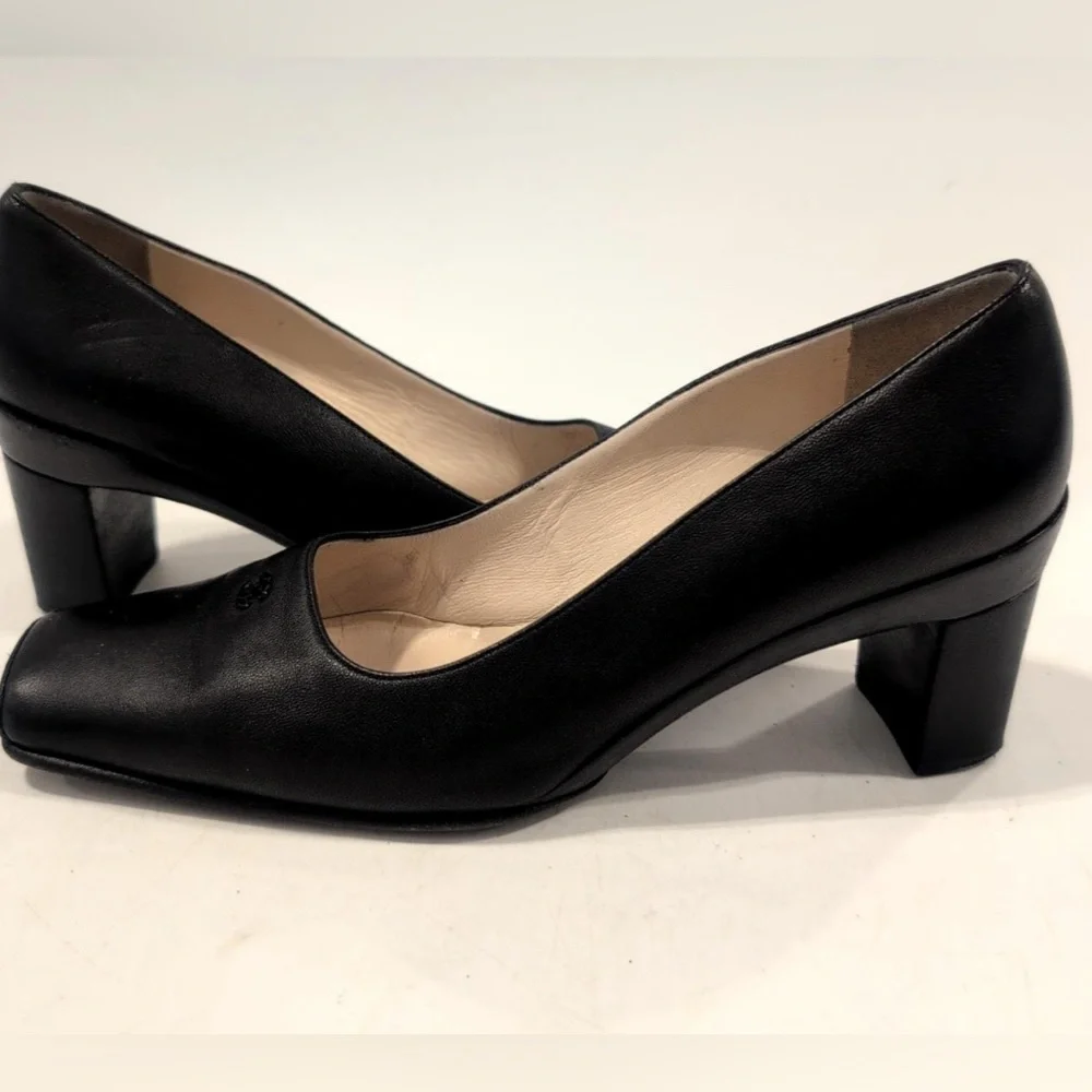 ๐ 1 hour sale. Chanel, size 8, Black Women's Heels - Picture 5 of 13